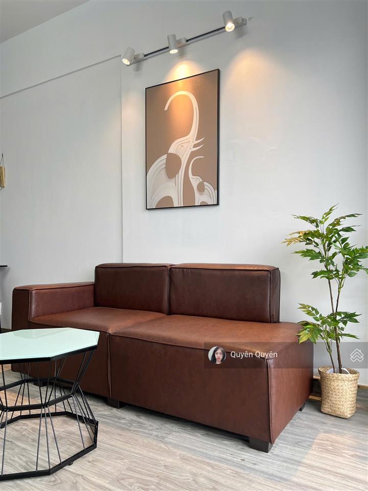 Quận 10  căn 1pn 50m2 mới keng 17 triệu/tháng charmington cho thuê ở liền