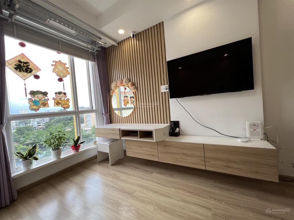 Quận 10  căn 1pn 50m2 mới keng 17 triệu/tháng charmington cho thuê ở liền