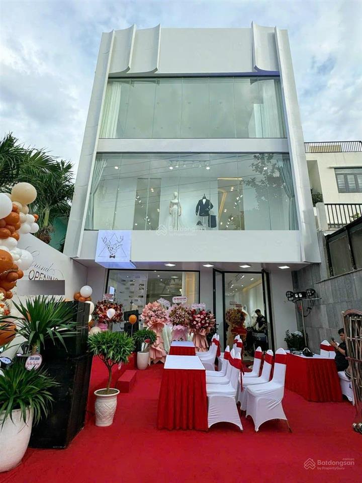 Bán nhà 3 tầng ngang 8m trung tâm phố đường trưng nữ vương,đà nẵng. đang cho thuê dòng tiền ổn định