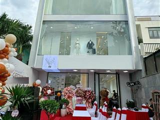 Bán nhà 3 tầng ngang 8m trung tâm phố đường trưng nữ vương,đà nẵng. đang cho thuê dòng tiền ổn định