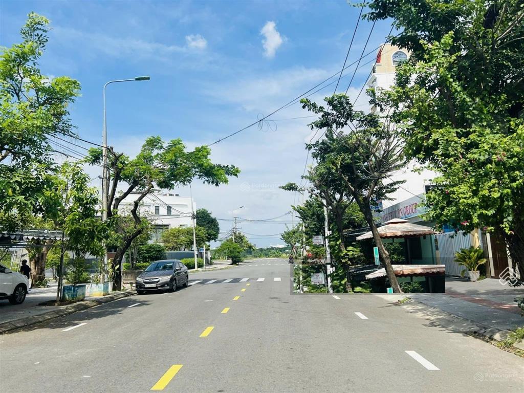 Bán đất góc 2 mặt tiền đường mạc đăng doanh và bùi thiện ngộ, hoà xuân đà nẵng. giá bán 16,5 tỷ