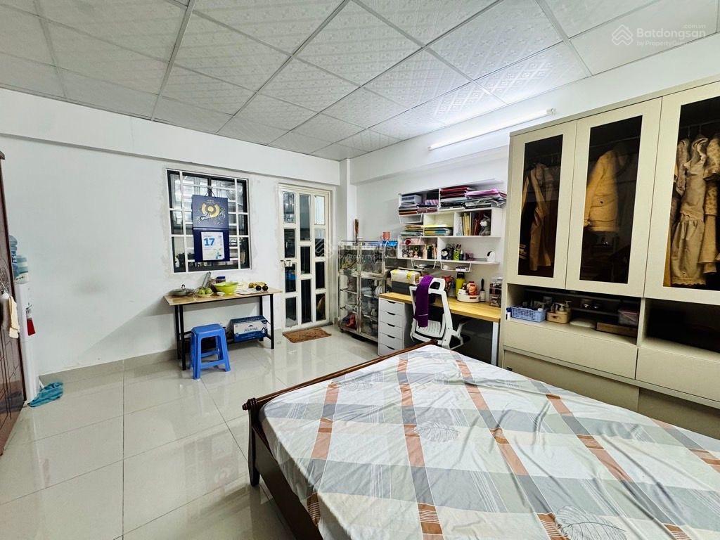 Bạch đằng gần ngã tư hàng xanh  chính chủ vừa ở vừa cho thuê  thu nhập ổn định  82 m2