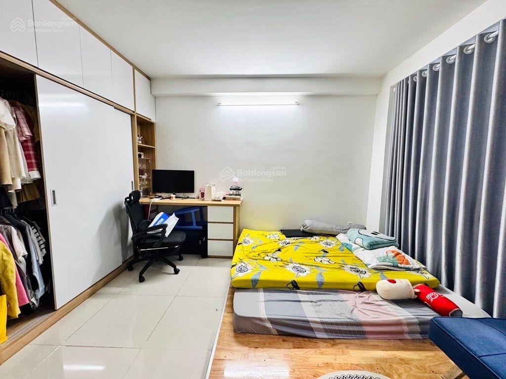 Bạch đằng gần ngã tư hàng xanh  chính chủ vừa ở vừa cho thuê  thu nhập ổn định  82 m2