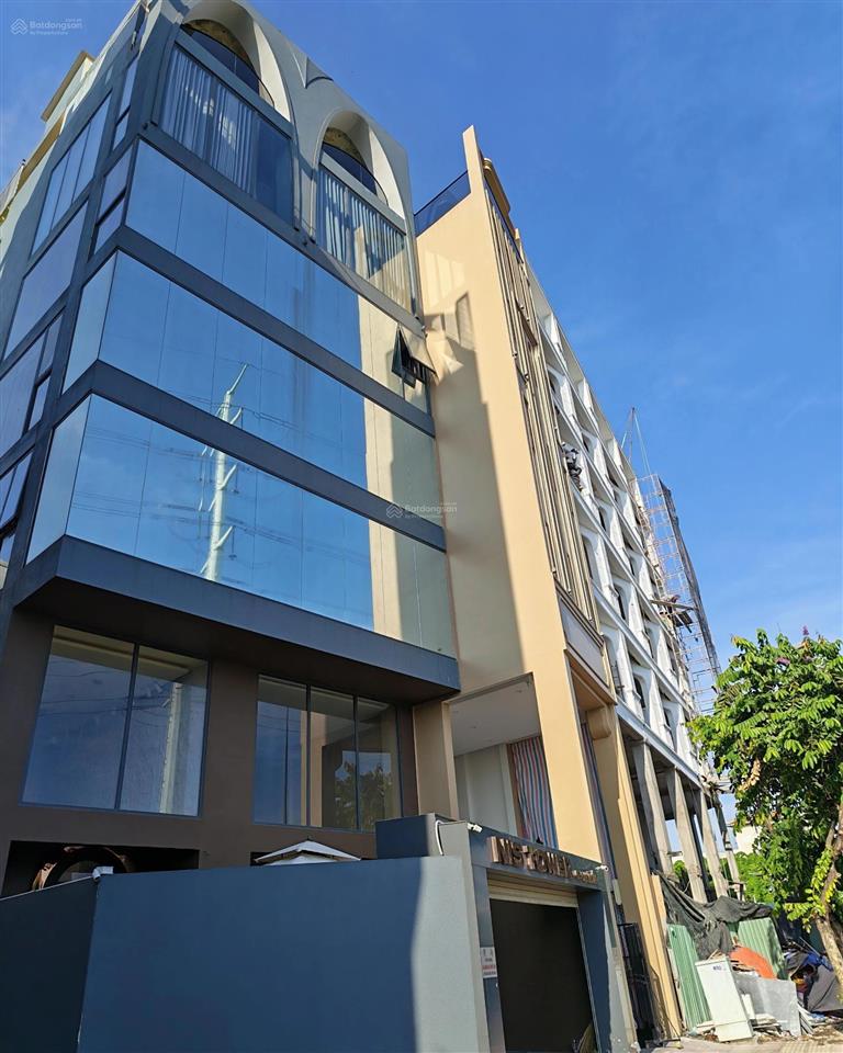 Đất trống phù hợp xây chdv, khách sạn ngay phạm văn đồng hẻm xe hơi 105m2
