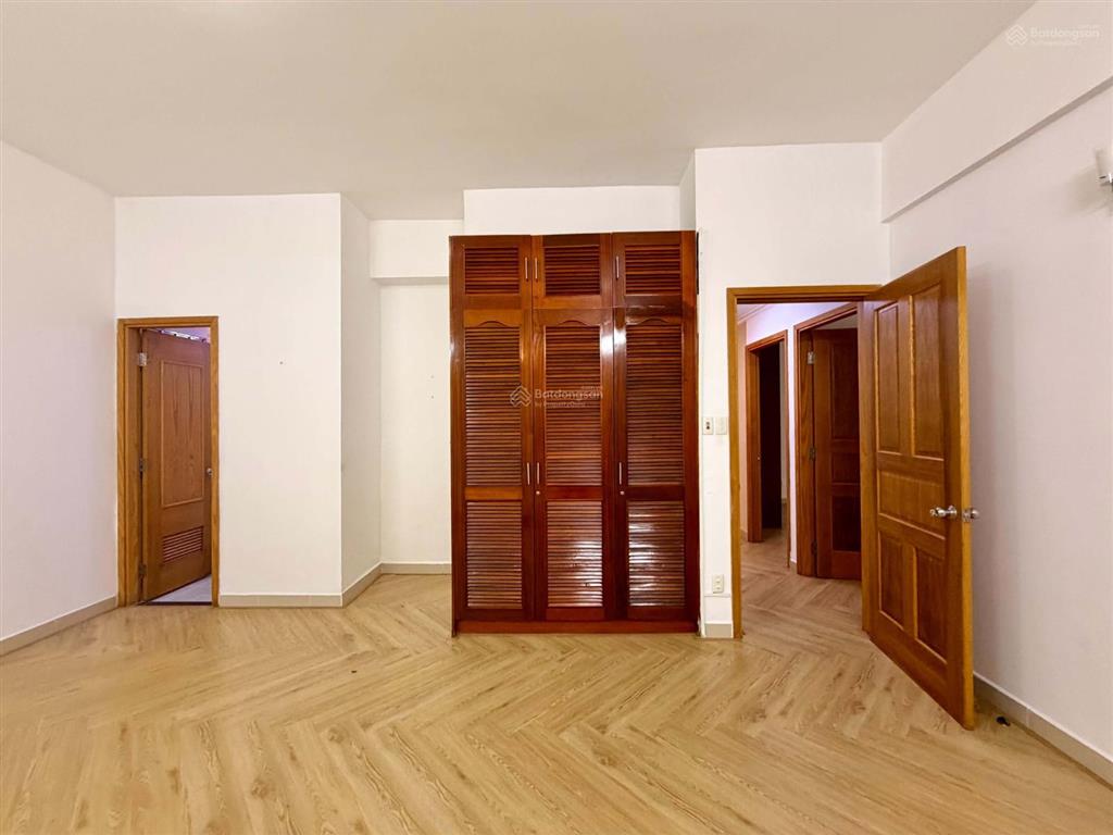 Chính chủ bán căn chung cư nguyễn thượng hiền, bình thạnh, 124m2, 3 phòng ngủ, chỉ 56tr/m2