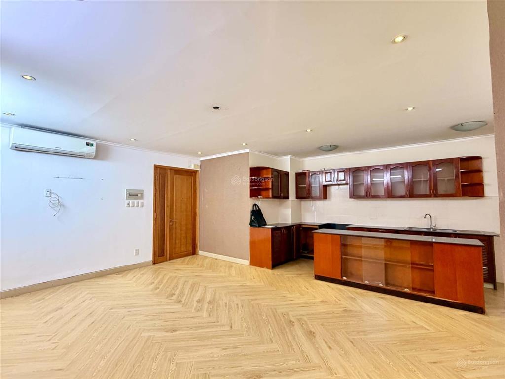Chính chủ bán căn chung cư nguyễn thượng hiền, bình thạnh, 124m2, 3 phòng ngủ, chỉ 56tr/m2