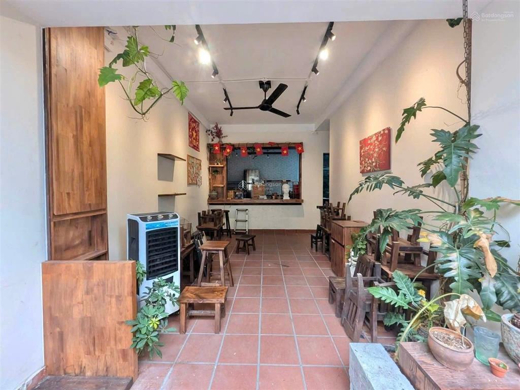 Biệt thự hồ biểu chánh, phú nhuận, 150m2, xe hơi ngủ trong nhà