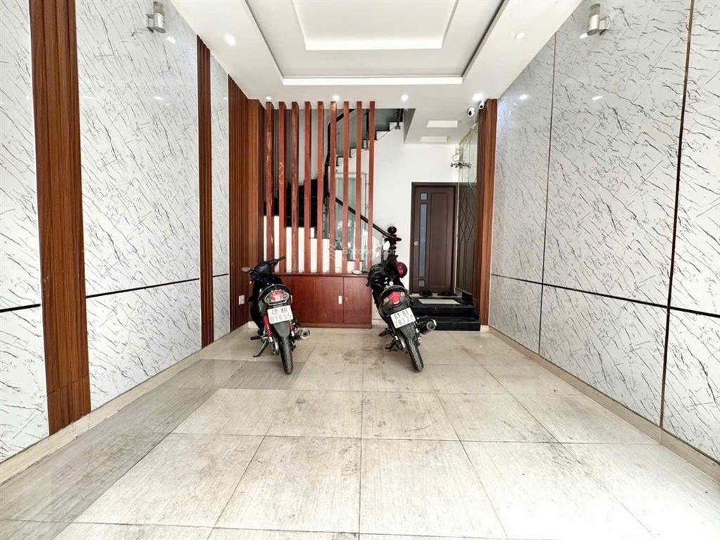 Hẻm 8m kinh doanh phan văn trị, bình thạnh. ở hoặc cho thuê chdv.