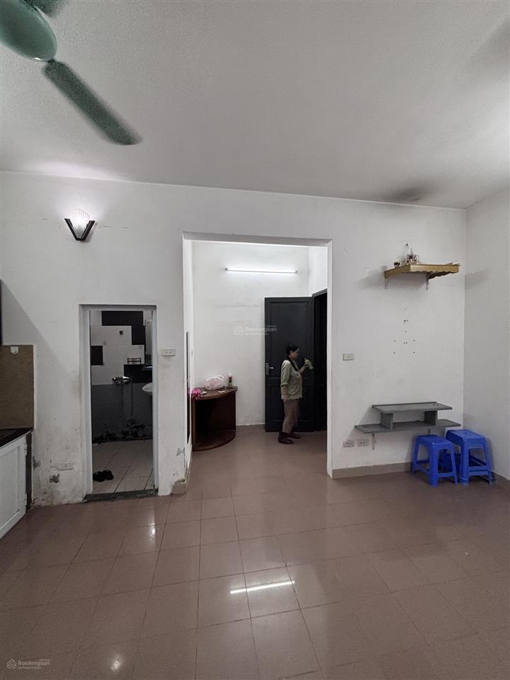 Bán căn hộ tập thể 45m2 đường thạch bàn