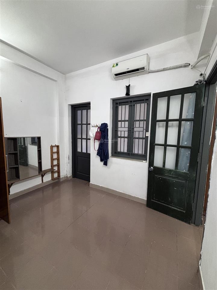 Bán căn hộ tập thể 45m2 đường thạch bàn