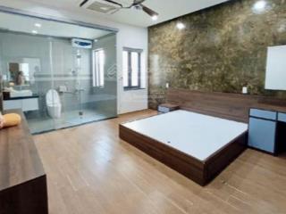 Bán nhà 3 tầng mới đường bắc đẩu gần nguyễn tất thành. dt 102m2  giá 11.5 tỷ tl