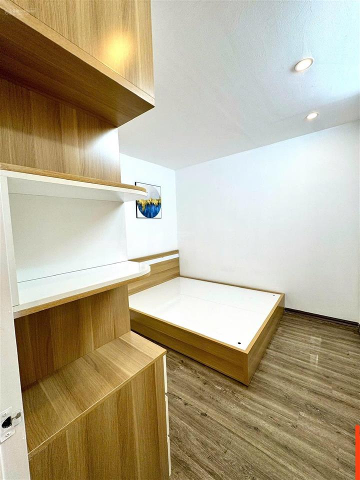 Căn 46m2 2 phòng ngủ 1 nhà tắm toà hh3 linh đàm hoàng mai, nội thất full mới, tầng trung, giá 2.xtỷ