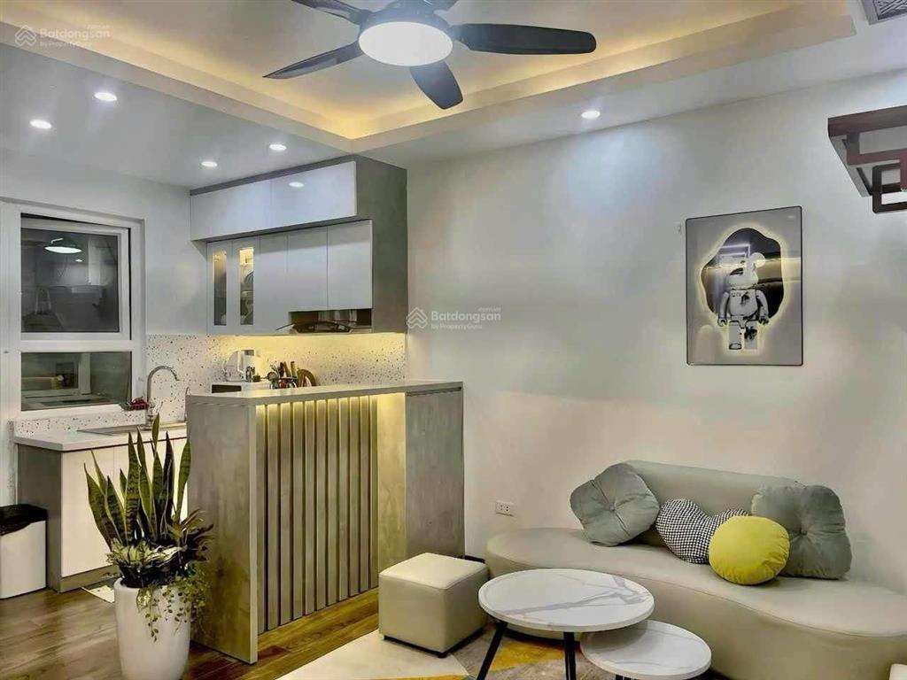 Chủ nhà cắt lỗ  giảm gần 1 tỷ cần bán gấp! căn hộ 2 phòng ngủ chung cư hh linh đàm full nội thất