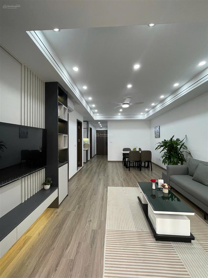 Chủ nhà cắt lỗ hơn 1 tỷ căn 3 ngủ 2 vệ sinh tòa hh4 linh đàm, full mới, giá 3.5 tỷ