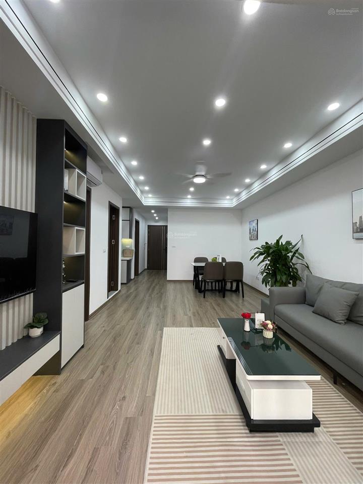 Chủ nhà cắt lỗ hơn 1 tỷ căn 3 ngủ 2 vệ sinh tòa hh4 linh đàm, full mới, giá 3.5 tỷ