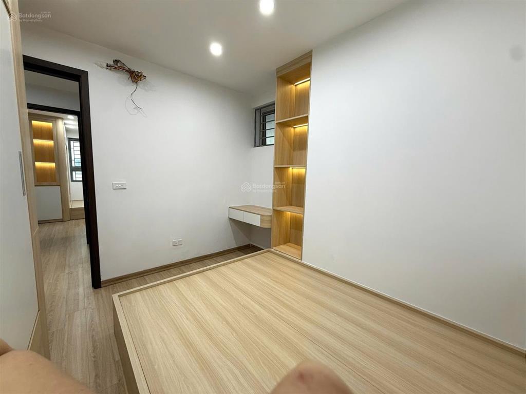Chủ nhà cắt lỗ  giảm gần 1 tỷ cần bán gấp! căn góc 2 phòng ngủ 2 vệ sinh toà hh4 linh đàm, giá 2.6