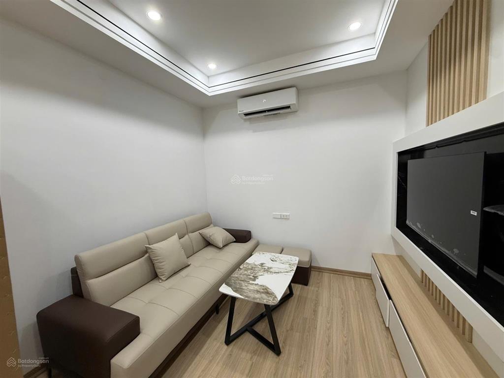 Chủ nhà cắt lỗ  giảm gần 1 tỷ cần bán gấp! căn góc 2 phòng ngủ 2 vệ sinh toà hh4 linh đàm, giá 2.6