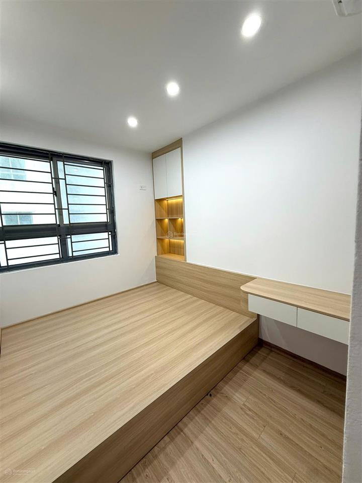 Chủ nhà cắt lỗ  giảm gần 1 tỷ cần bán gấp! căn góc 2 phòng ngủ 2 vệ sinh toà hh4 linh đàm, giá 2.6