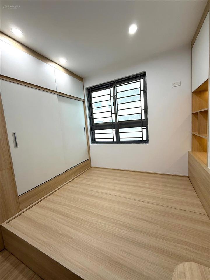 Chủ nhà cắt lỗ  giảm gần 1 tỷ cần bán gấp! căn góc 2 phòng ngủ 2 vệ sinh toà hh4 linh đàm, giá 2.6
