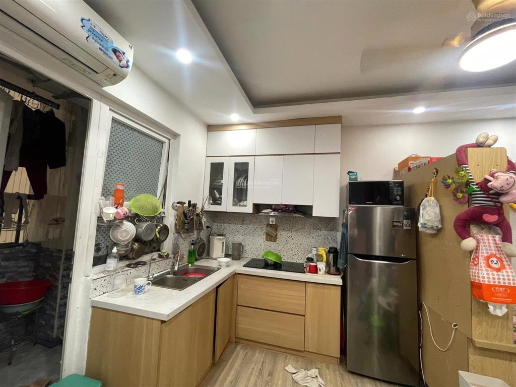 Chủ nhà cắt lỗ  giảm gần 1 tỷ cần bán gấp! căn hộ 2 phòng ngủ, tầng 11 toà hh2 linh đàm, giá 1.9ty