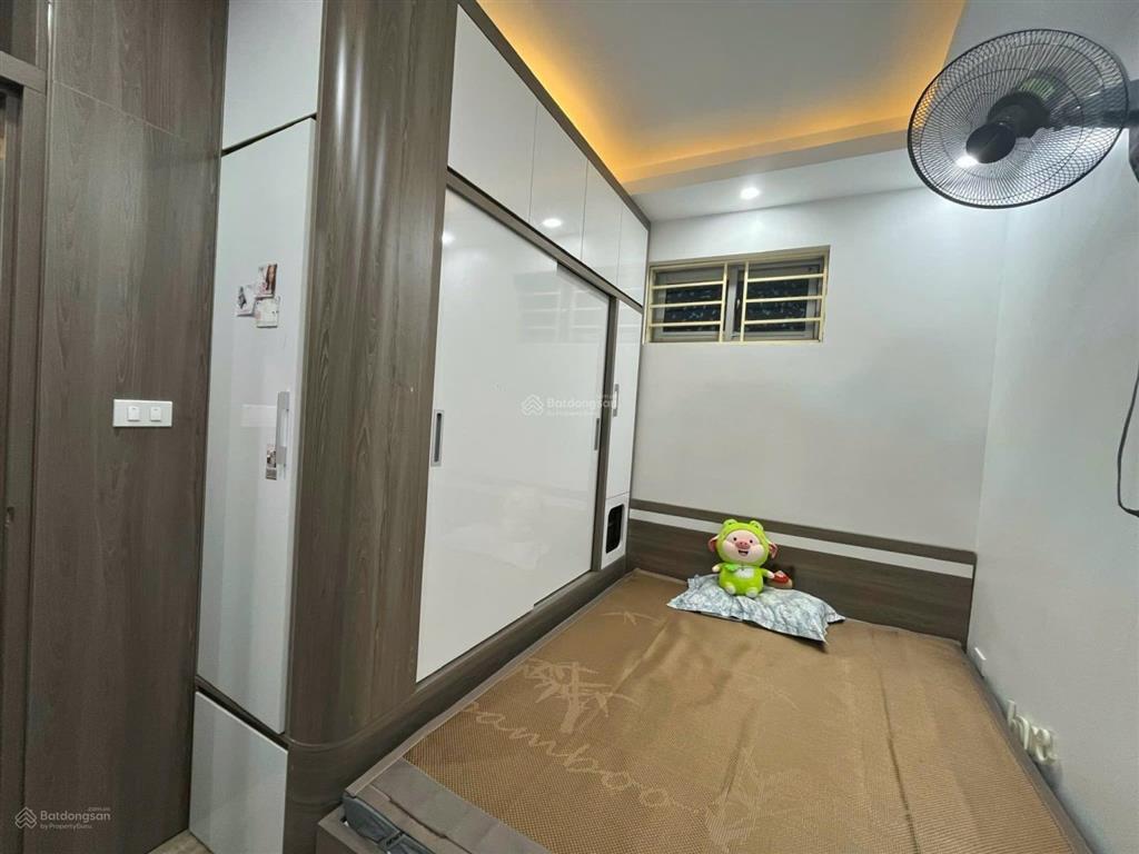 Chủ nhà cắt lỗ gần 1 tỷ  cần bán gấp  căn 2 phòng ngủ toà hh2 linh đàm, full nội thất, giá 1.35tỷ