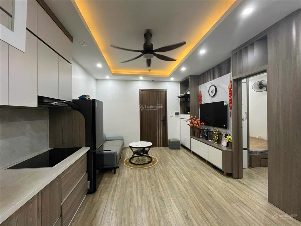 Chủ nhà cắt lỗ gần 1 tỷ  cần bán gấp  căn 2 phòng ngủ toà hh2 linh đàm, full nội thất, giá 1.35tỷ