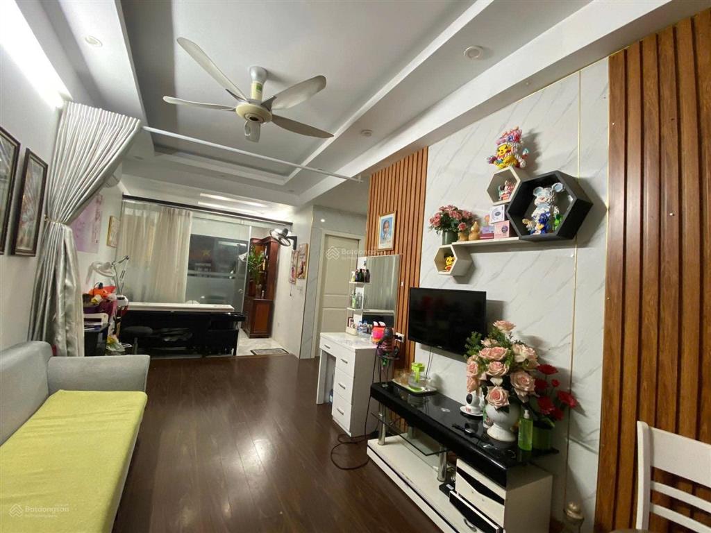 Chủ nhà cắt lỗ 1 tỷ bán gấp  căn 2 ngủ 2 vệ sinh tầng 10 hh1 linh đàm, full nội thất, giá 2.5 tỷ