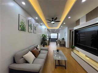 Chủ nhà cắt lỗ hơn 1tỷ  cần bán gấp căn 71m view hồ, 2 ngủ 2 vệ sinh full nt mới toà hh2 linh đàm