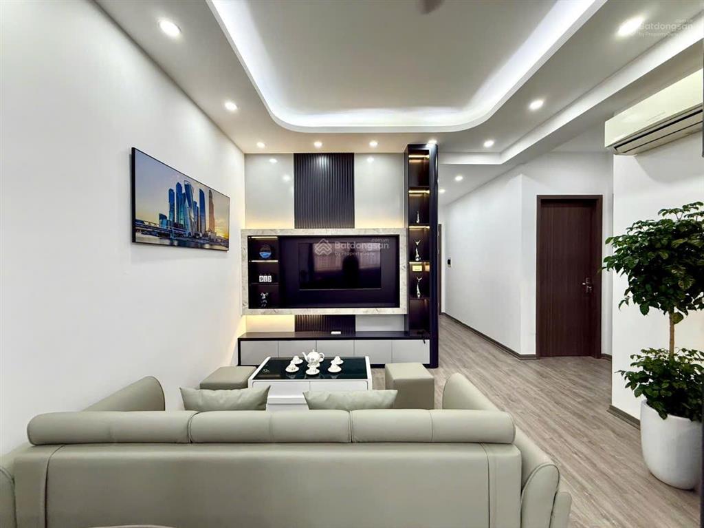 Cắt lỗ 2tỷ căn 76m2 view hồ 3pn 2 vệ sinh toà hh3 linh đàm, full mới, giá thuê 11tr, giá bán 3tỷ