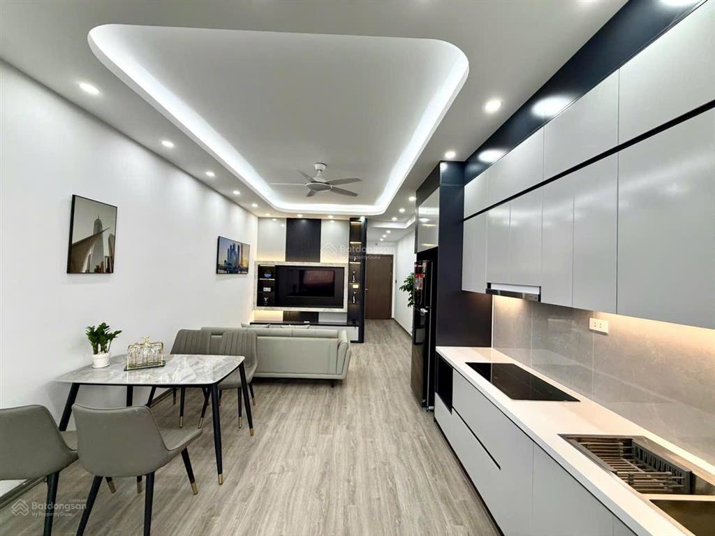 Cắt lỗ 2tỷ căn 76m2 view hồ 3pn 2 vệ sinh toà hh3 linh đàm, full mới, giá thuê 11tr, giá bán 3tỷ