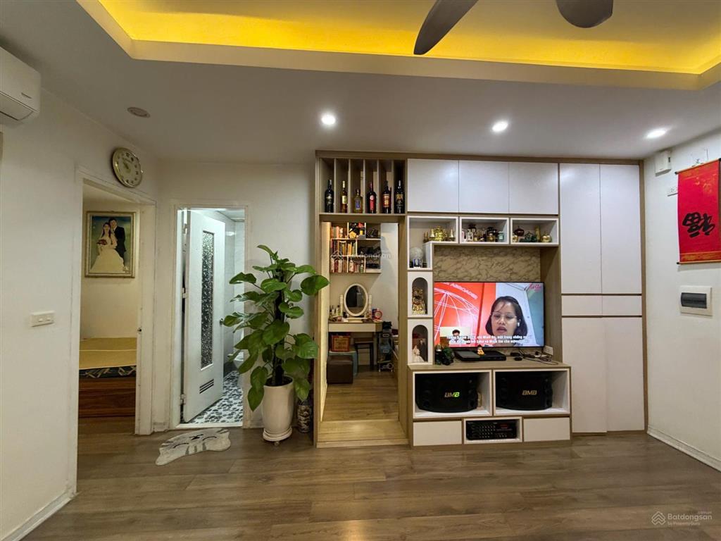 Cắt lỗ 1tỷ căn 46m2 2pn 1vệ sinh toà hh1 linh đàm, full nội thất mới, giá thuê 7tr, giá bán 1.45tỷ