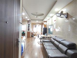 Cắt lỗ 2tỷ căn 72m2 view hồ 2pn 2 vệ sinh toà hh2 linh đàm, full nội thất, giá thuê 8tr, giá 2.4 ty