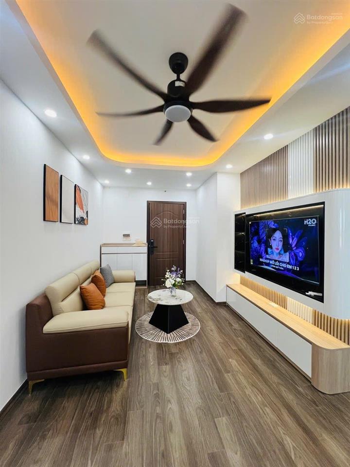 Cắt lỗ hơn 2 tỷ căn 67m view hồ 2pn 2vs tòa hh3 linh đàm, full nội thất, giá thuê 8tr, giá 2.4 tỷ