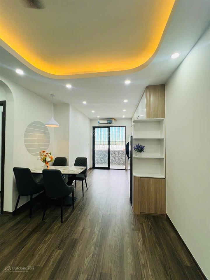 Cắt lỗ hơn 2 tỷ căn 67m view hồ 2pn 2vs tòa hh3 linh đàm, full nội thất, giá thuê 8tr, giá 2.4 tỷ