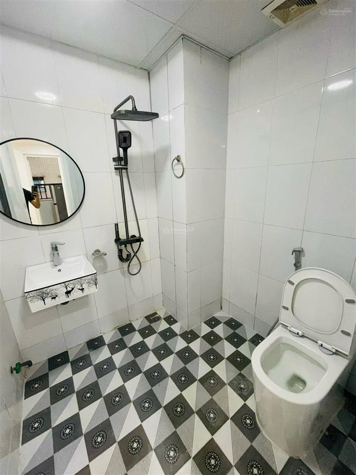 Cắt lỗ hơn 1tỷ căn 46m2 2pn 1vệ sinh toà hh4 linh đàm, full nội thất, giá thuê 7tr, giá bán 1.5tỷ