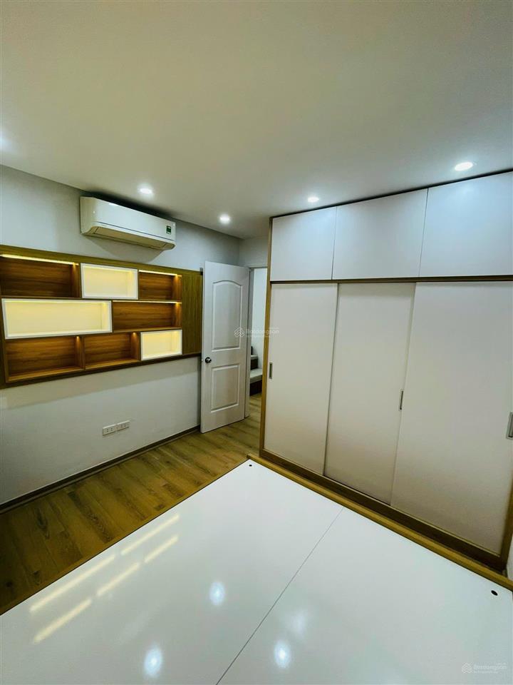 Cắt lỗ hơn 1tỷ căn 46m2 2pn 1vệ sinh toà hh4 linh đàm, full nội thất, giá thuê 7tr, giá bán 1.5tỷ