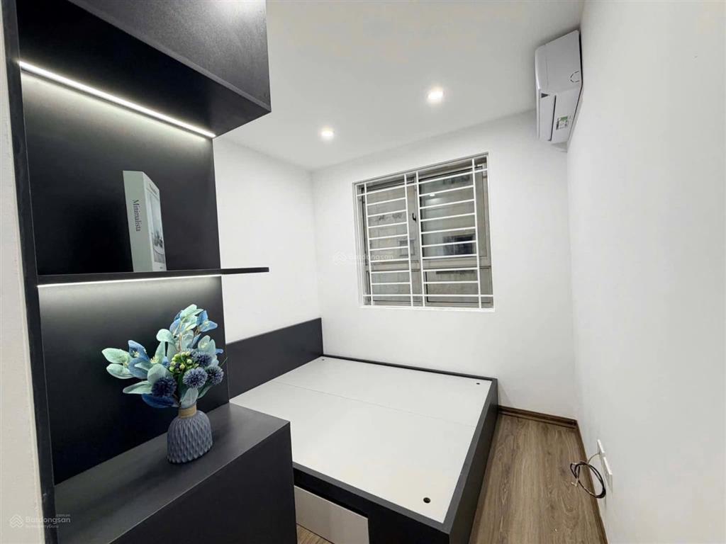 Cắt lỗ hơn 2tỷ căn 60m2 2pn 2 vệ sinh toà hh3 linh đàm, full nội thất, giá thuê 8tr, giá bán 2.15tỷ