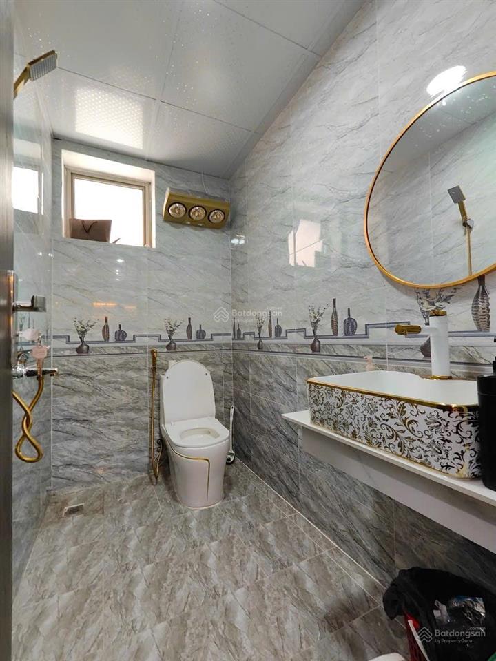 Cắt lỗ hơn 2tỷ căn 76m2 3pn 2 vệ sinh toà hh4 linh đàm, full nội thất, giá thuê 11tr, giá bán 2.9tỷ