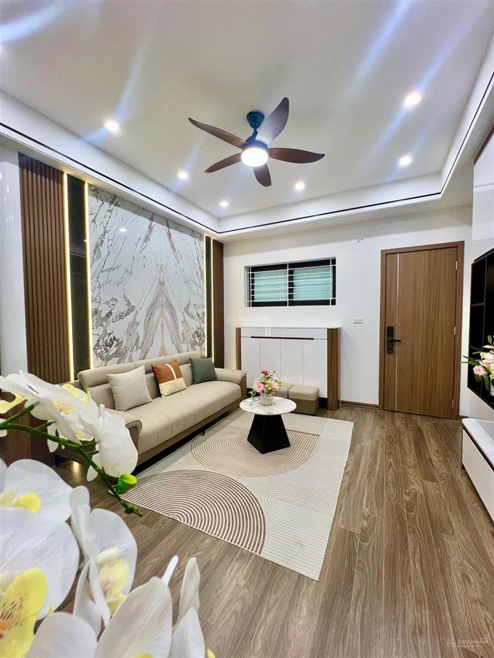 Cắt lỗ 2tỷ căn 83m2 3pn 2vệ sinh toà ct2 linh đàm, full nội thất mới, giá bán 4.2 tỷ