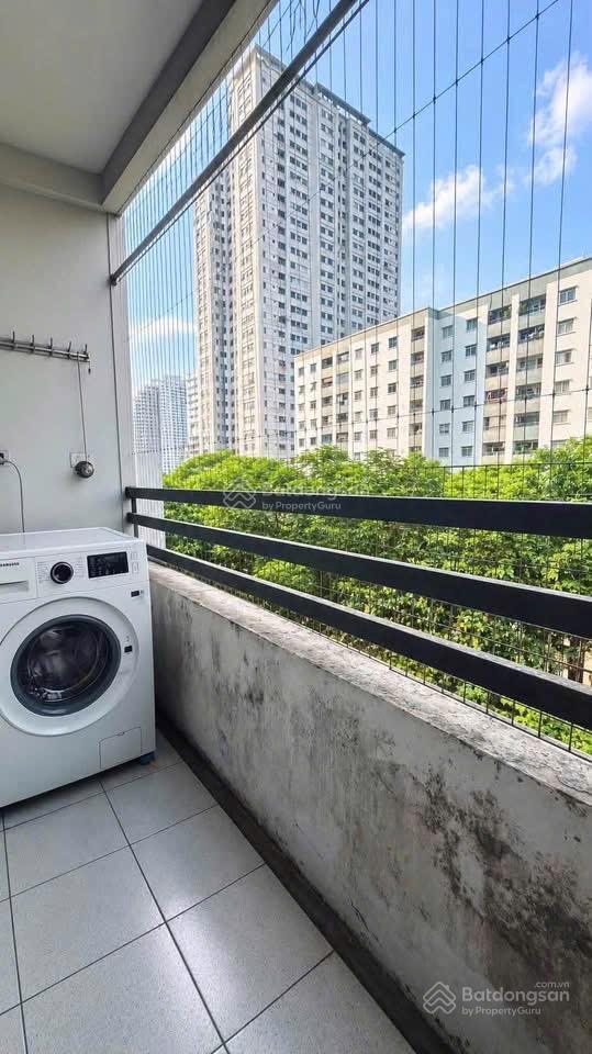 Cắt lỗ hơn 2tỷ căn 83m2 3pn 2 vệ sinh toà nơ9 linh đàm, full nội thất, giá thuê 12tr, giá bán 5.3tỷ