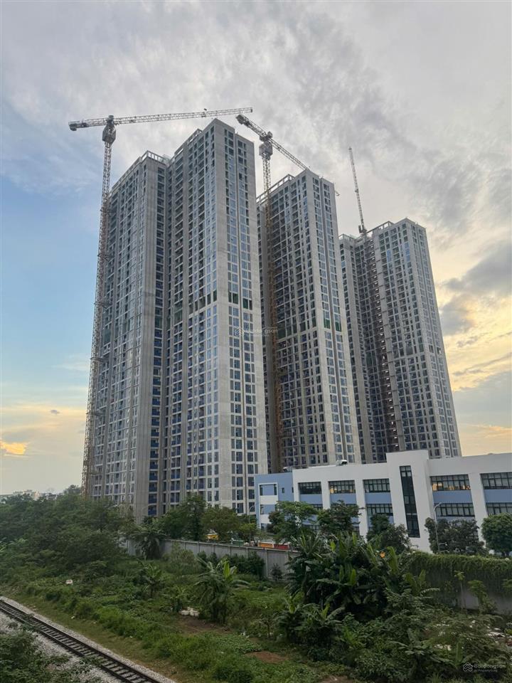 Rẻ nhất the victoria 3pn+1 tòa v1 (88m²). nhỉnh 79tr/m² bao toàn bộ phí ôm trọn 2 hầm xe