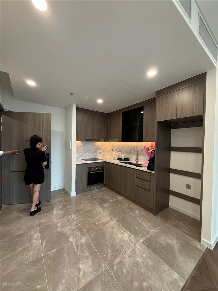 Cho thuê căn 2n+1 (2vs) 70m2, full nội thất liền tường, mpdv 36 tháng giá thuê 12tr