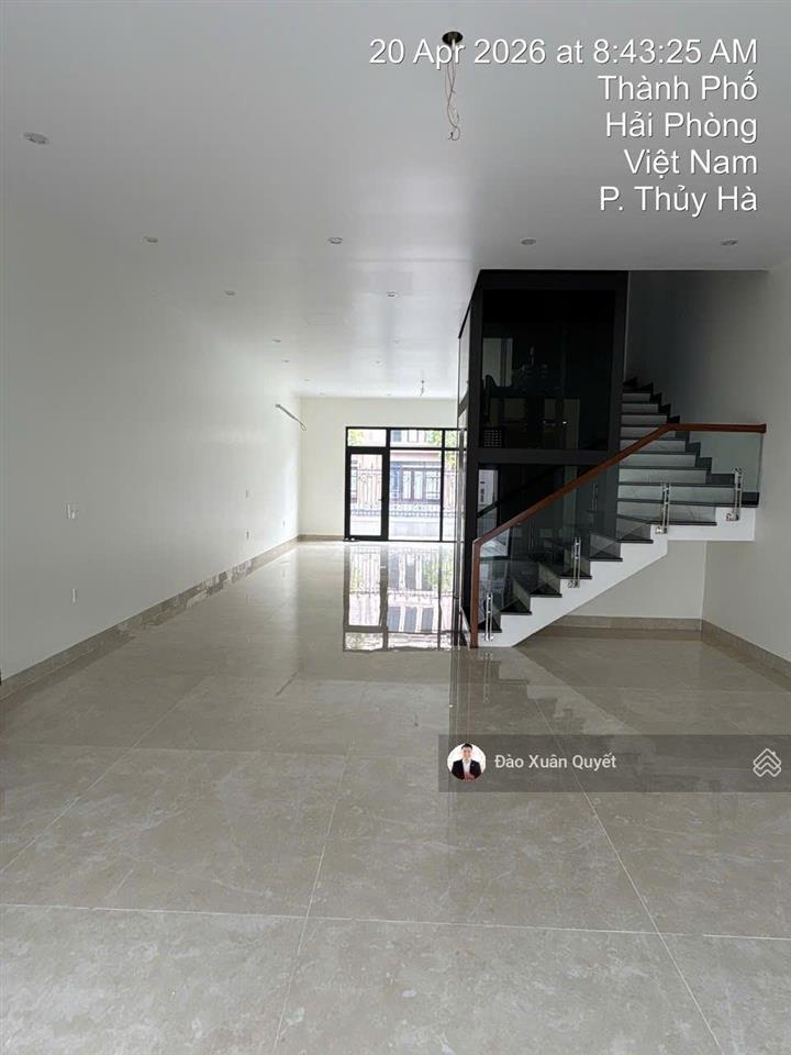 Văn phòng 2 tầng 90m2  hoạt động ngay  ngay vincom vũ yên  giá 9tr/tháng