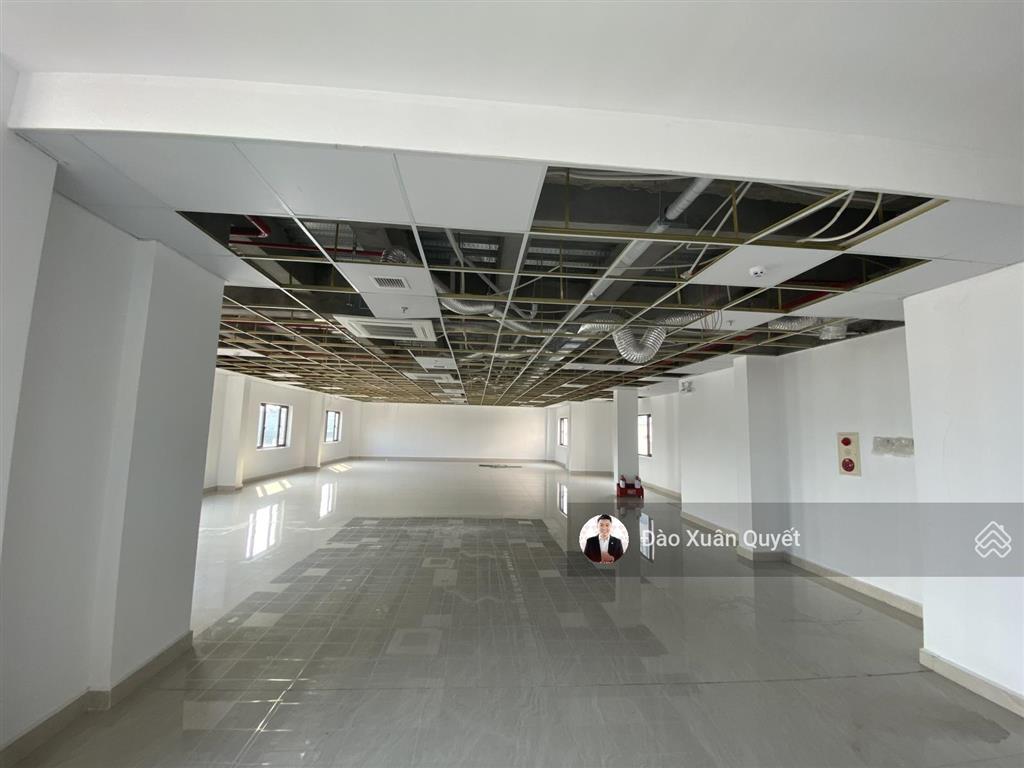 Văn phòngcho thuê trung tâm thành phố 150m2 hoạt động ngay. giá chỉ 15 triêu/tháng. bao phí dịch vụ