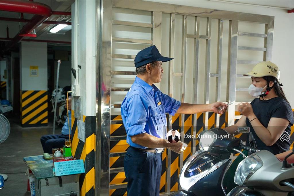 Văn phòng cho thuê 126m2  hoạt động ngay  đã chia sẵn phòng  vị trí đẹp  giá tốt