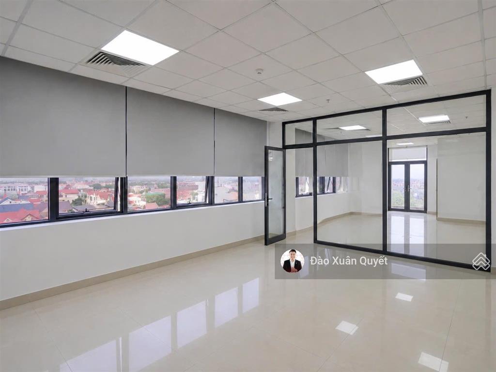 Cho thuê mặt bằng văn phòng đường bạch đằng, diện tích 152 m2, bàn giao ngay