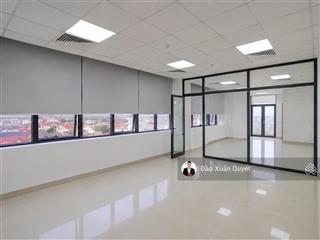 Cho thuê mặt bằng văn phòng đường bạch đằng, diện tích 152 m2, bàn giao ngay