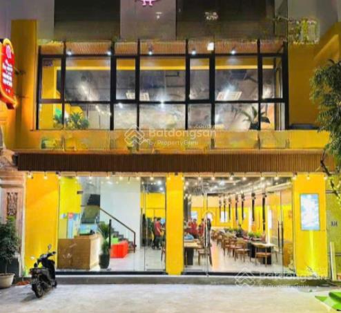 Cho thuê nhà mặt phố tô hiệu, cầu giấy, dt 200m2, mt 6m, đoạn kd đẹp, thông sàn, vỉa rộng