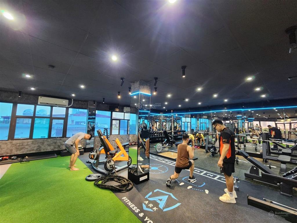 Cho thuê nhà mặt phố tân mai, hoàng mai, dt 500m2, mt 10m, đoạn kd đẹp, gần ngã tư, thông sàn