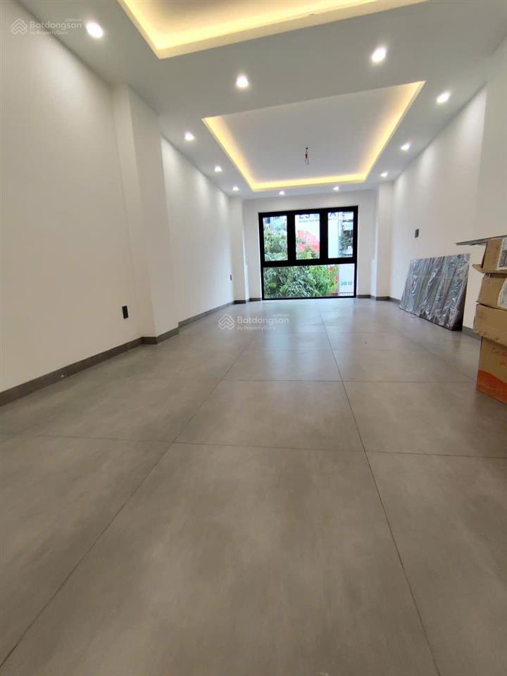 Mặt tiền đinh tiên hoàng tân định | 4x17m | trệt + 3 lầu + sân thượng
